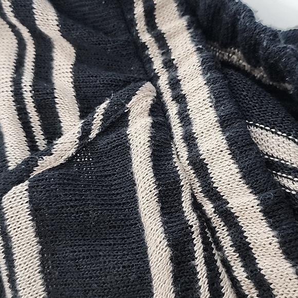 New Sadie &Sage top - Picture 8 of 8